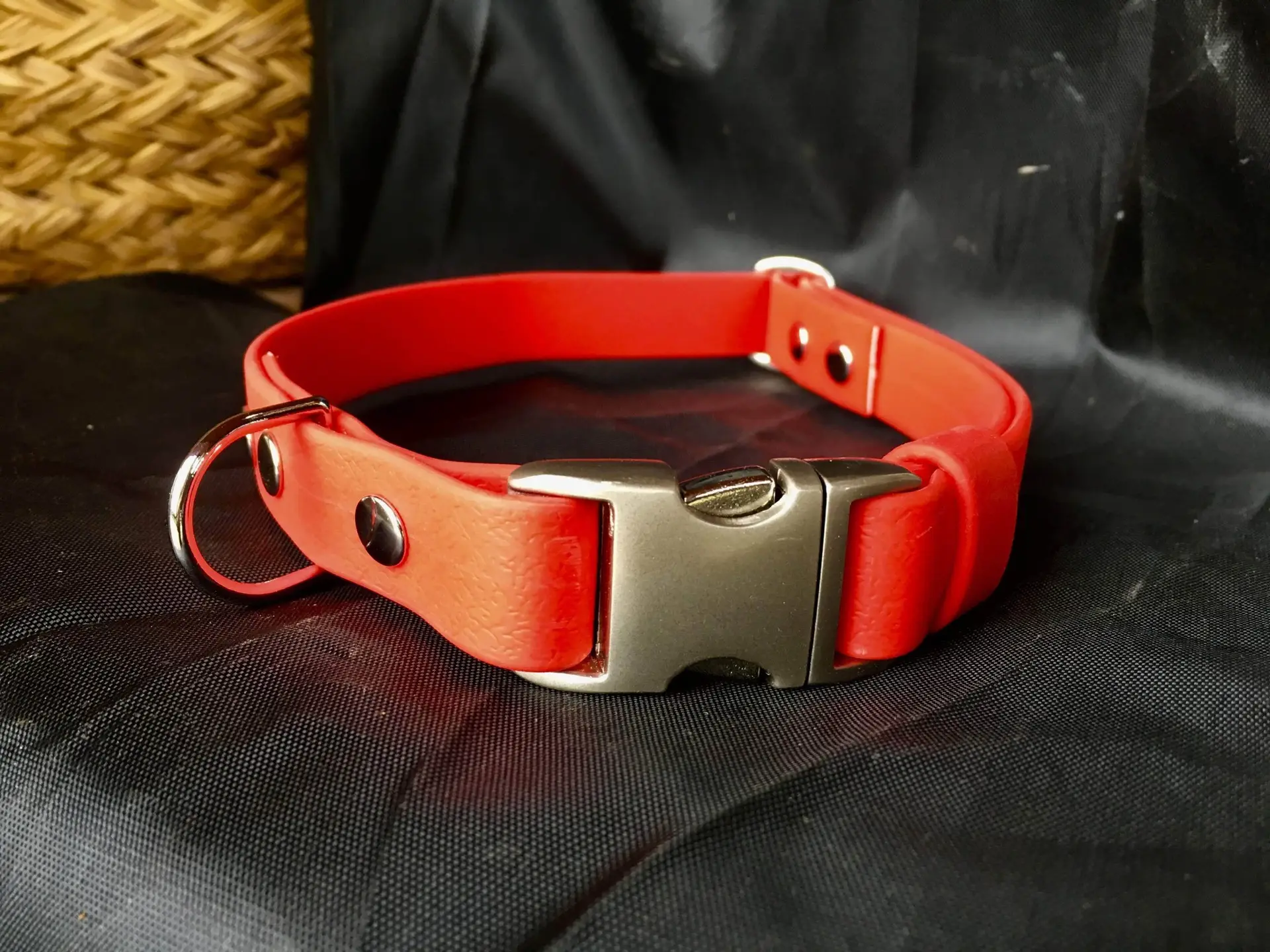 Collar para perros pequeños. Artesanal